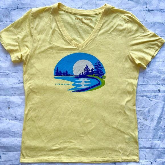 NWOT Women’s Medium Life Is Good Cool Tee VNeck SS TShirt - Picture 2 of 5